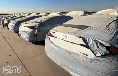 محموله بنز ایران‌خودرو به گمرک رسید