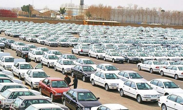 عقبنشینی قیمت خودرو پس از صعود سنگین عقبنشینی قیمت خودرو پس از صعود سنگین